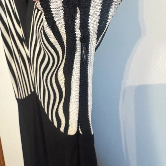 Sandro Paris Striped Knit Dress Viscose Sleeveless Size 2 - Picture 5 of 8